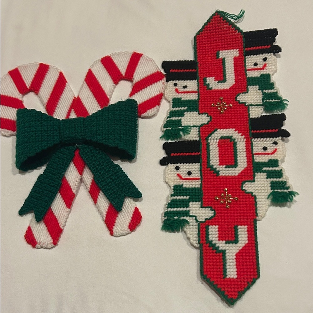 2 Plastic Canvas Needlepoint Christmas Motifs Holiday Decor Door Wall Hanging